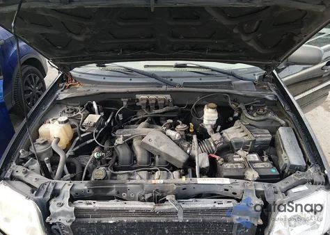 2005 Mercury Mariner Luxury/Premier from USA, damaged, VIN 4M2YU57105DJ04467